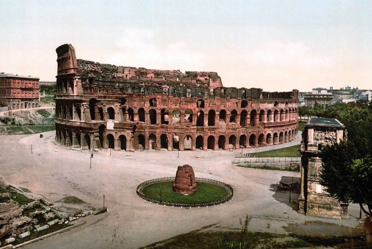 Řím. Pohled na Colisee. Fotochrome SD. kolem roku 1900. od Unknown photographer