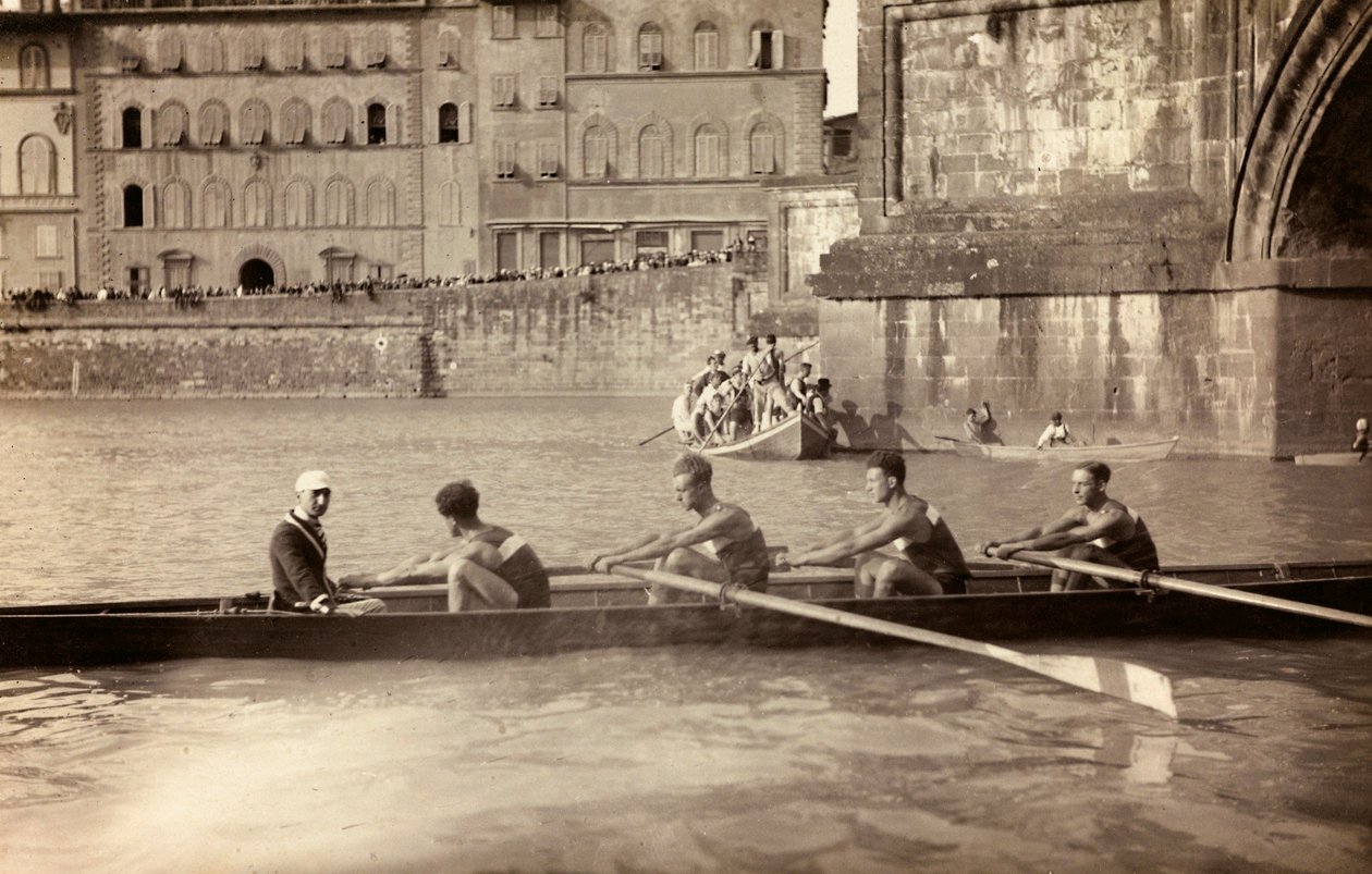 Veslování na řece Arno, Florencie od Unknown photographer