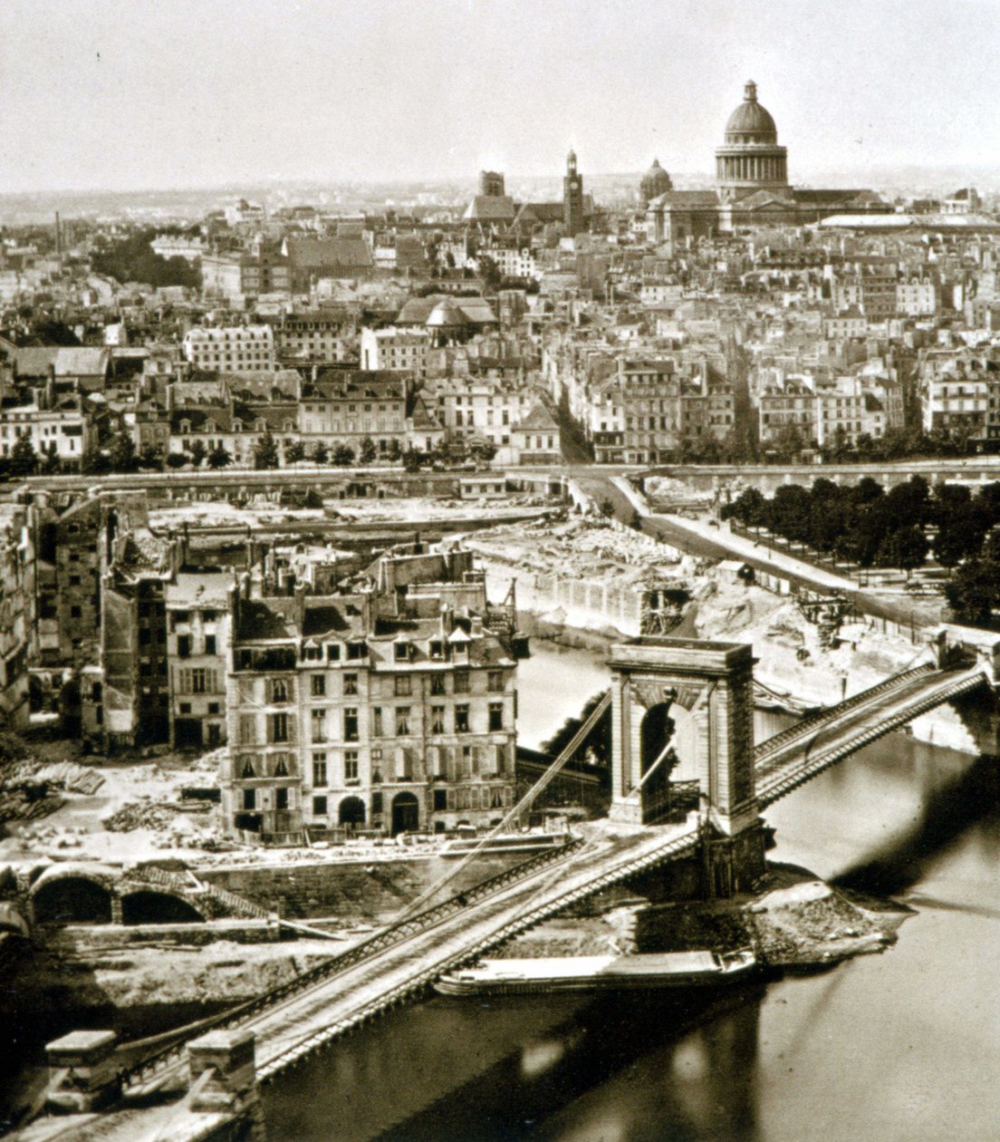 Velká díla Paříže: piercing Rue du Bellay od Unknown photographer
