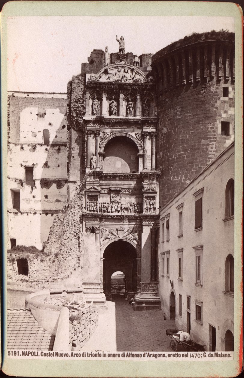 Vítězný oblouk hradu Castel Nuovo, Neapol, asi 1880 (fotografie) od Unknown photographer