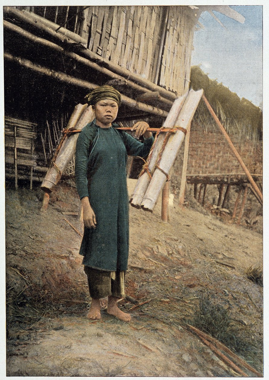 Nosič vody v Tonkin, Vietnam, cca 1898 - fotografie od Unknown photographer
