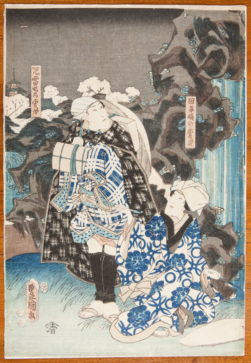 Divadelní scéna – žena a muž na pozadí vodopádu od Utagawa Hiroshige