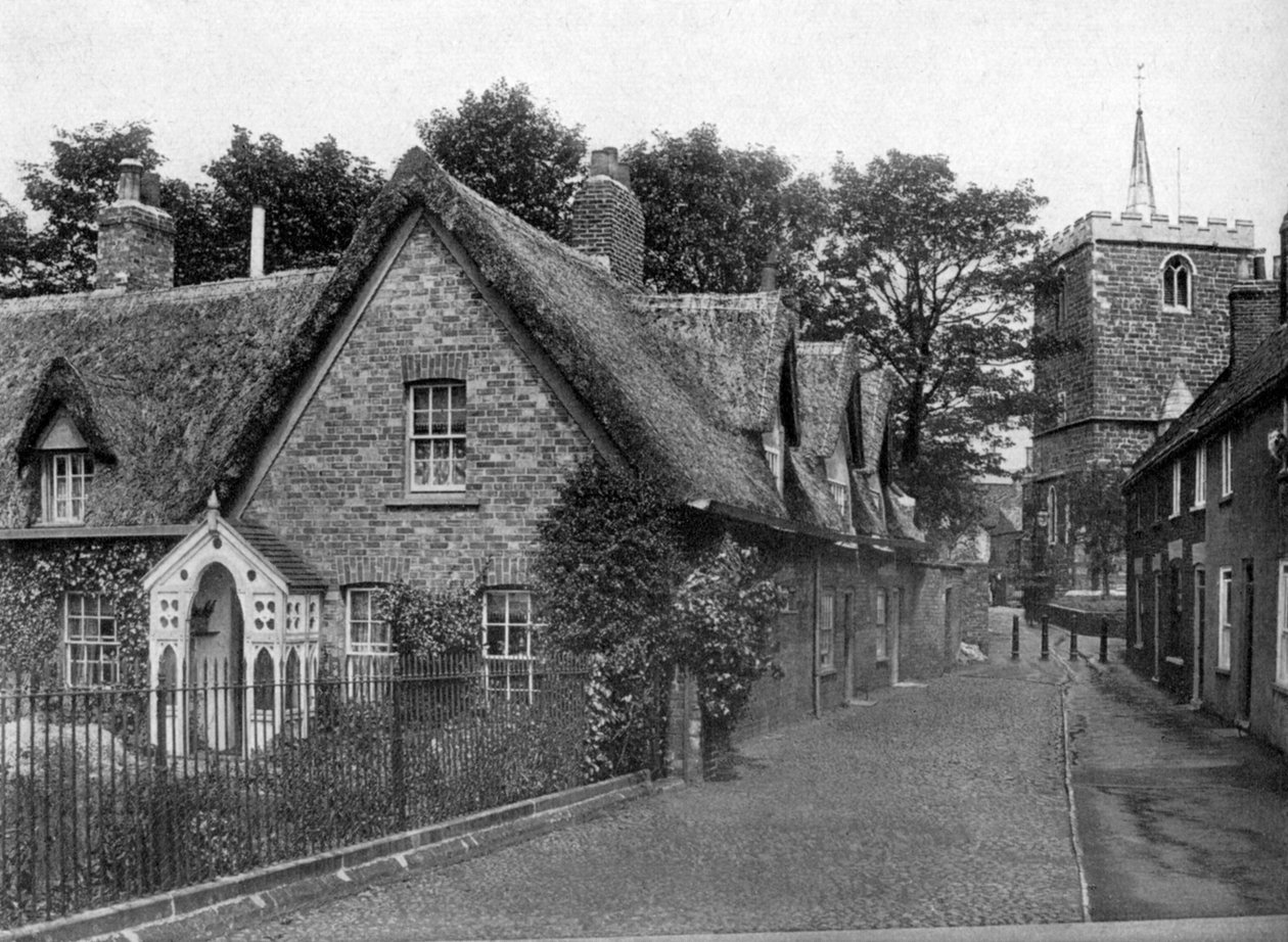St Marys Square, Horncastle, Lincolnshire, 1924-1926. od Valentine and Sons Ltd