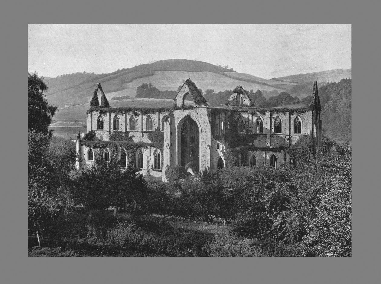 Tintern Abbey, c1900 od Valentine and Sons Ltd