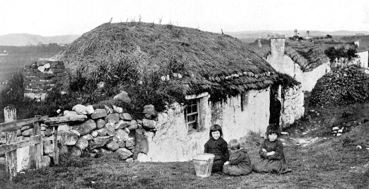 Crofters houses, Stornoway, Lewis, Western Isles, Skotsko, 1924-1926. od Valentine and Sons Ltd