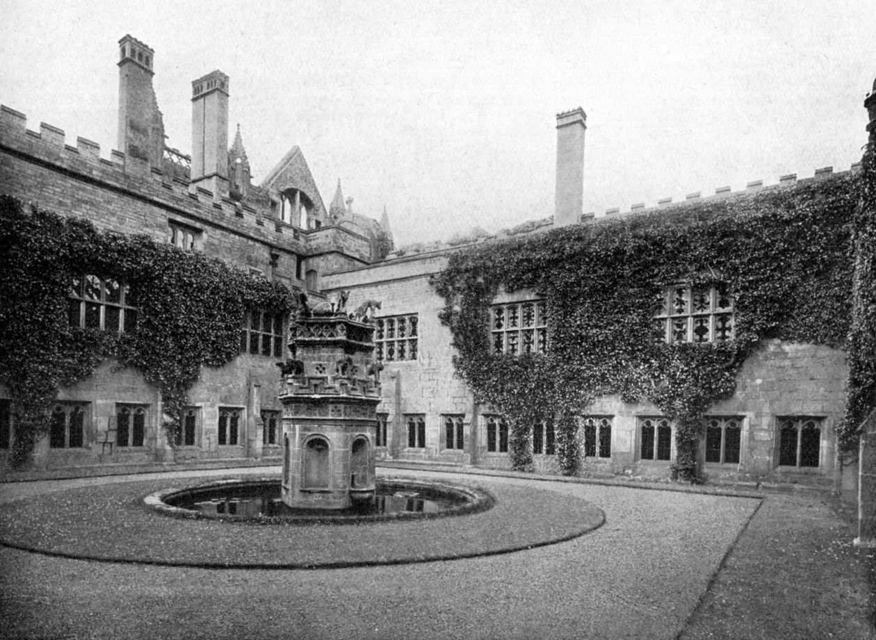 Kláštery, Newstead Abbey, Nottinghamshire, 1924-1926 od Valentine and Sons Ltd