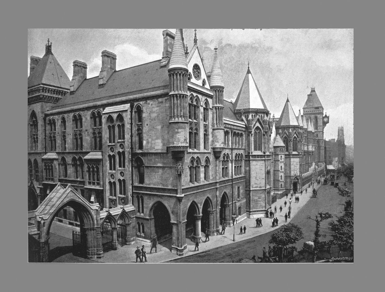The New Law Courts, Londýn, c1900 od Valentine and Sons Publishing Co