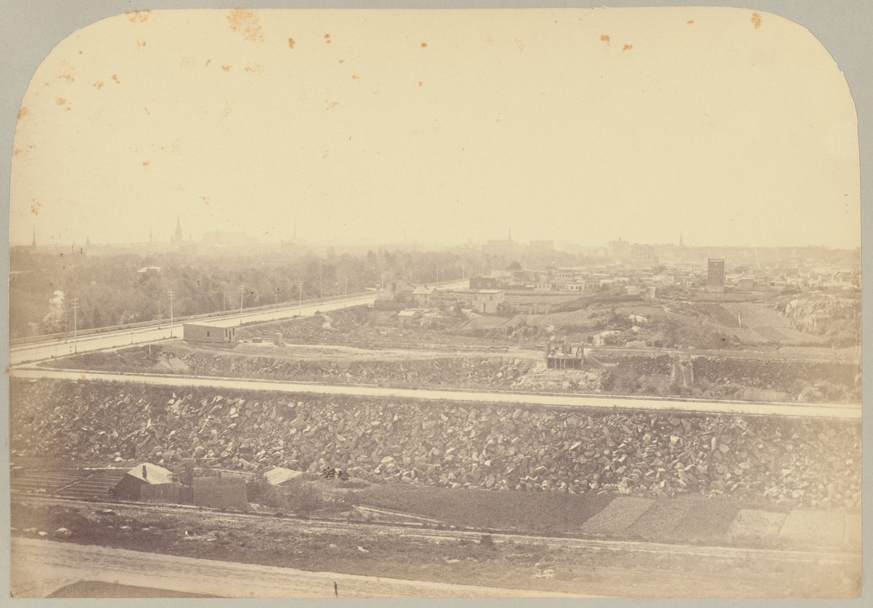 Pl. XVI. Panoramatický pohled na východ od muzea od Victor Prevost, Gaston L. Feuardent and Co., New York