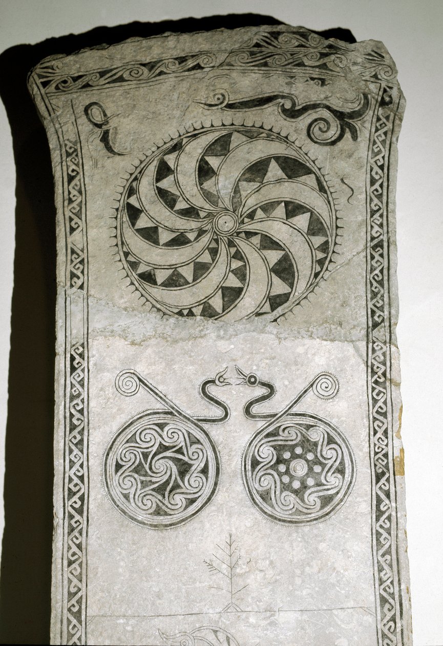 Runový kámen se slunečním symbolem, 7.-8. století od Viking