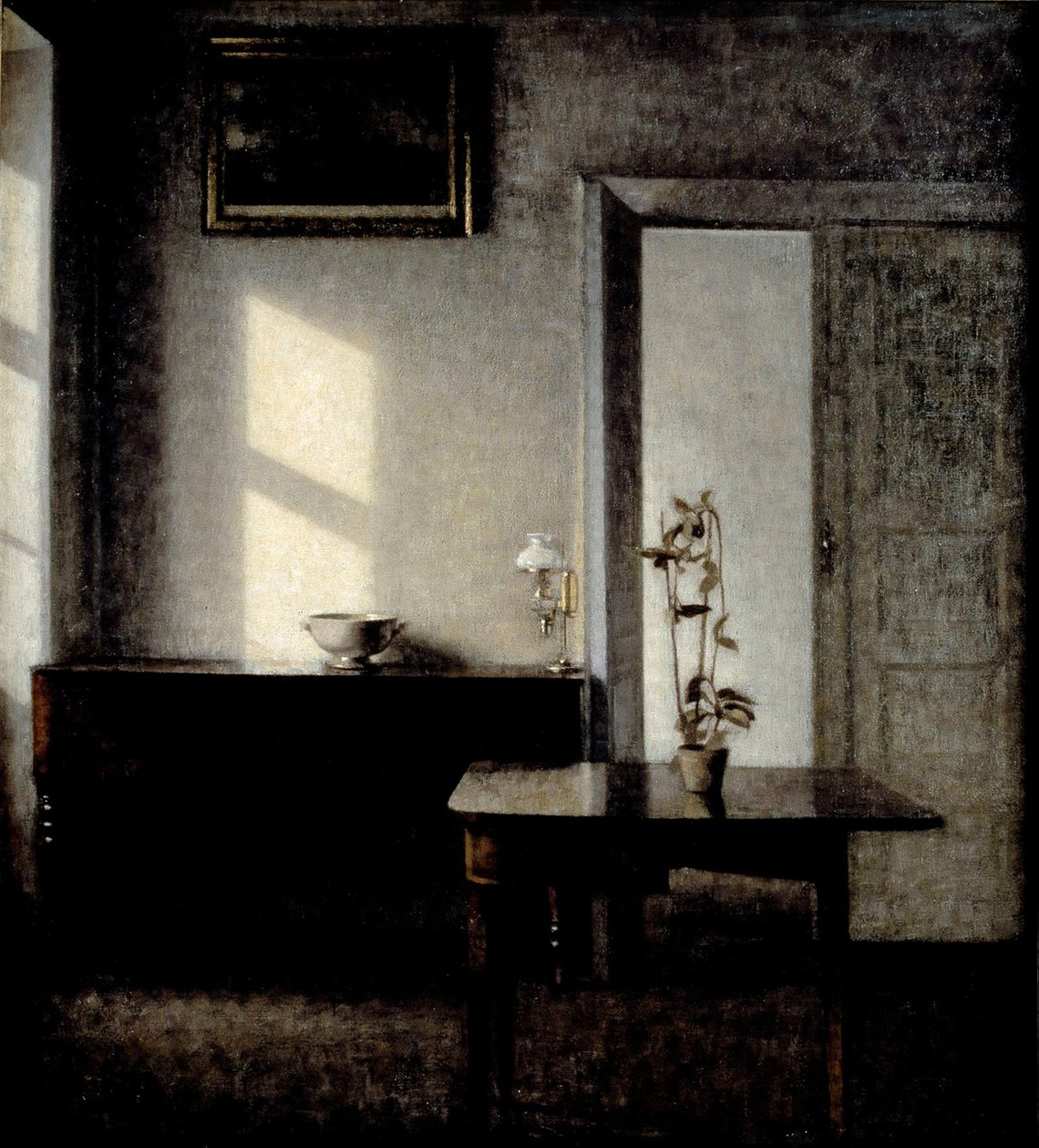 Interiér s hrnkovou rostlinou na stole, 1910-1911 od Vilhelm Hammershøi
