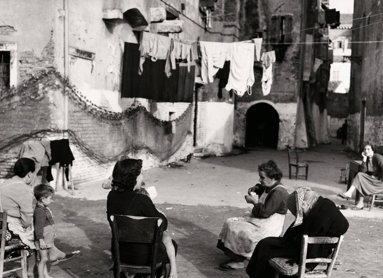 Ulice Chioggia (čb fotografie) od Vincenzo Balocchi