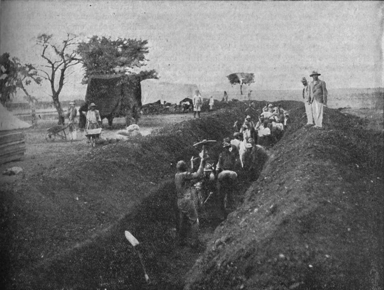Mafeking: Domorodci kopající příkop, 1902 od W. H. Weekes