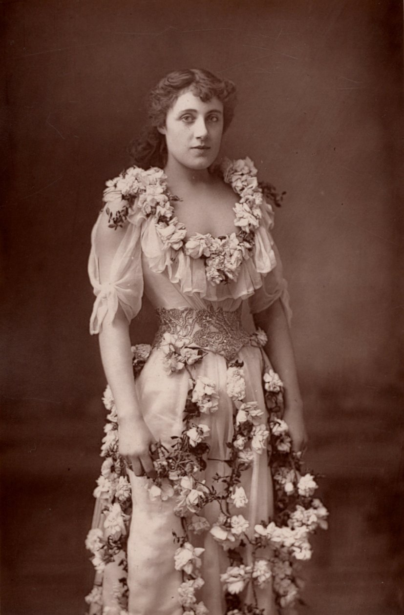 ""Julia Neilson (1868-1957) englantilainen näyttelijä. (woodburytype) od W. and D. (after) Downey