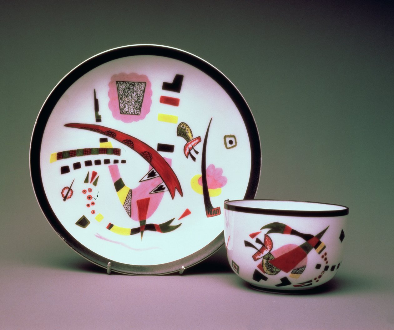 Šálek s podšálkem, 1923 (čínské nádobí) od Wassily Kandinsky