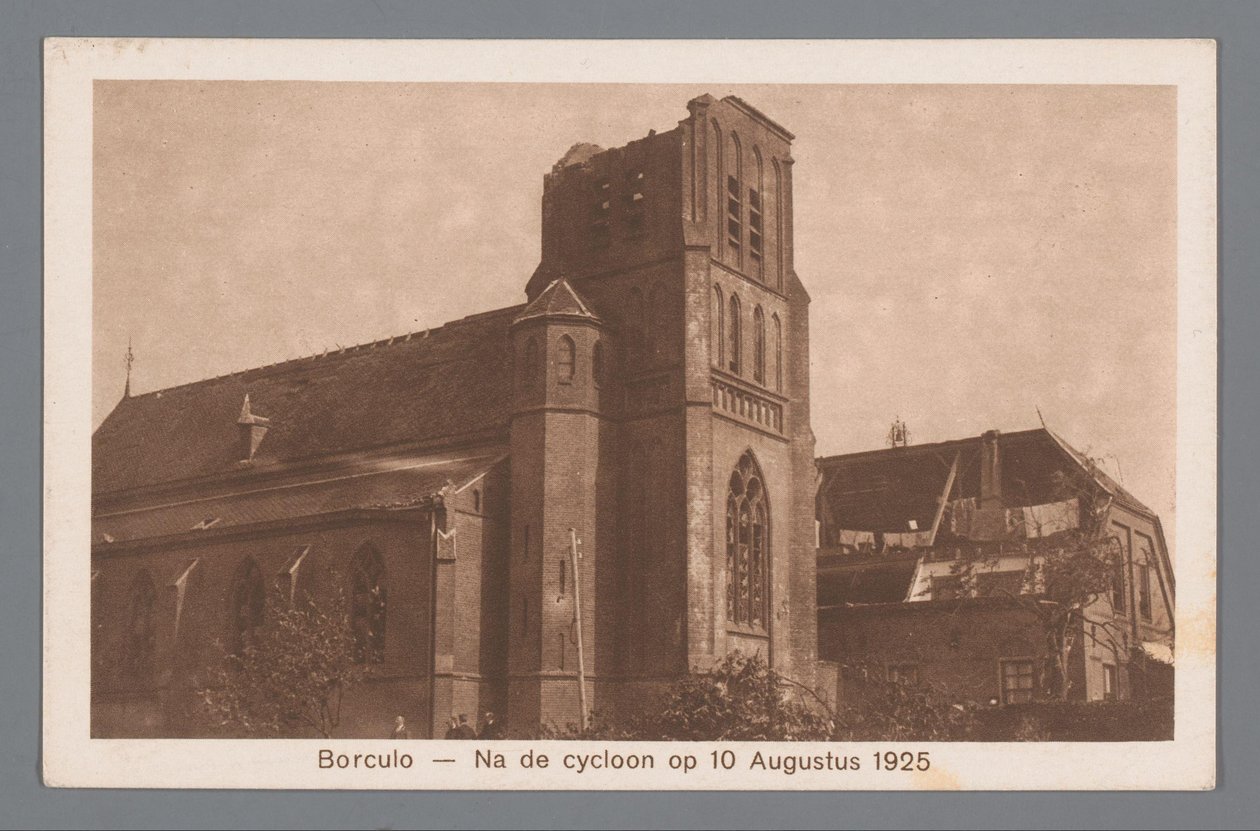 Borculo -- Po cyklonu 10. srpna 1925 od Weenenk and Snel