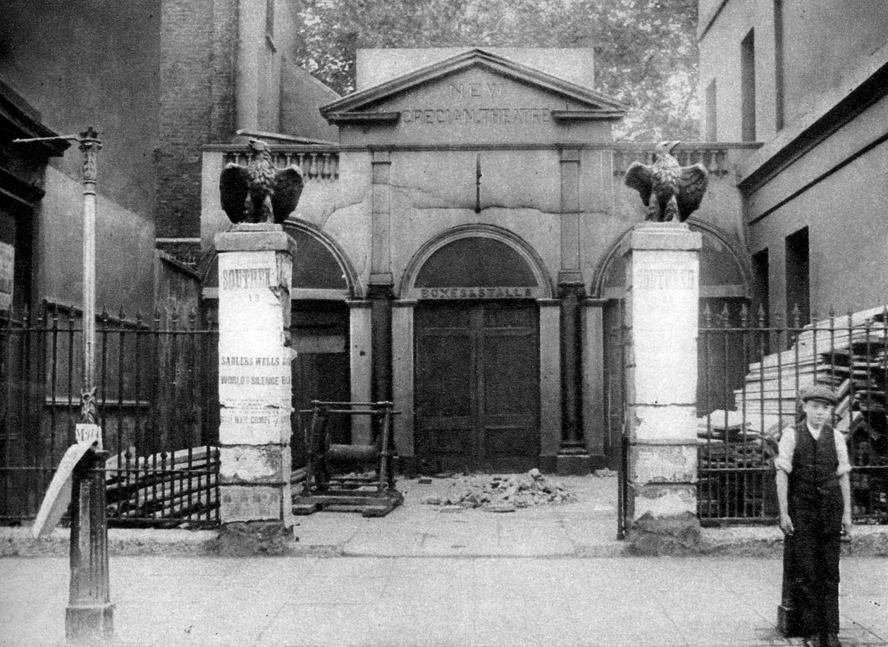 Řecké divadlo na hranicích Hoxton, Londýn, 1926-1927. od Whiffin