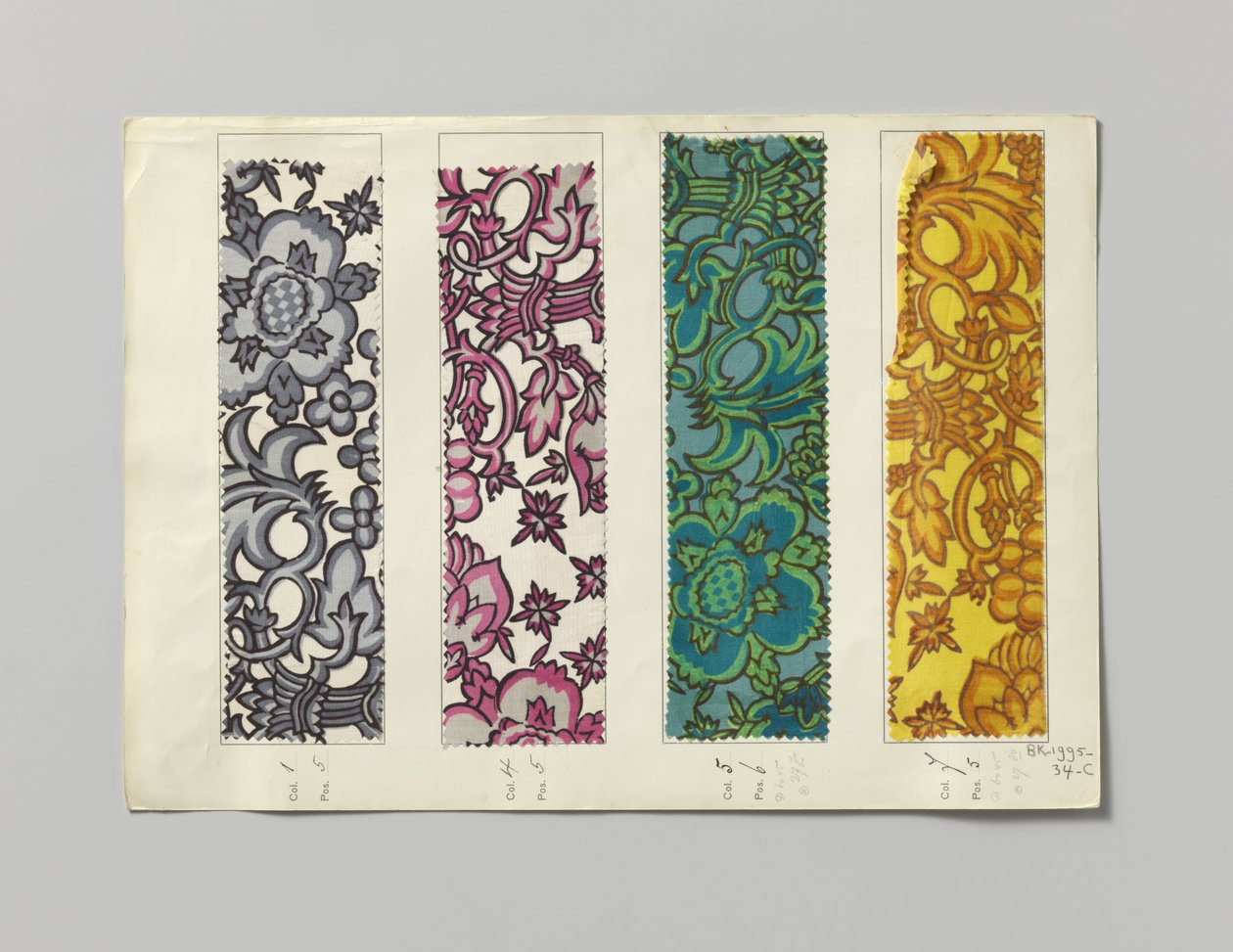 Ocel s potištěnou stranou, design Aussee od Wiener Werkstätte