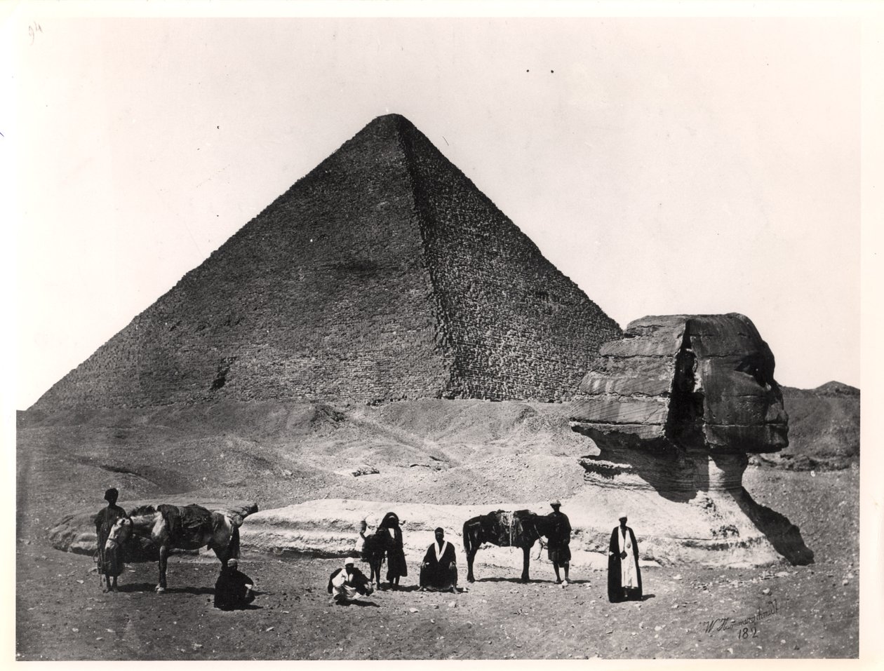 Sfinga a Velká Chufuova pyramida v Gíze, kolem roku 1860 od Wilhelm Hammerschmidt