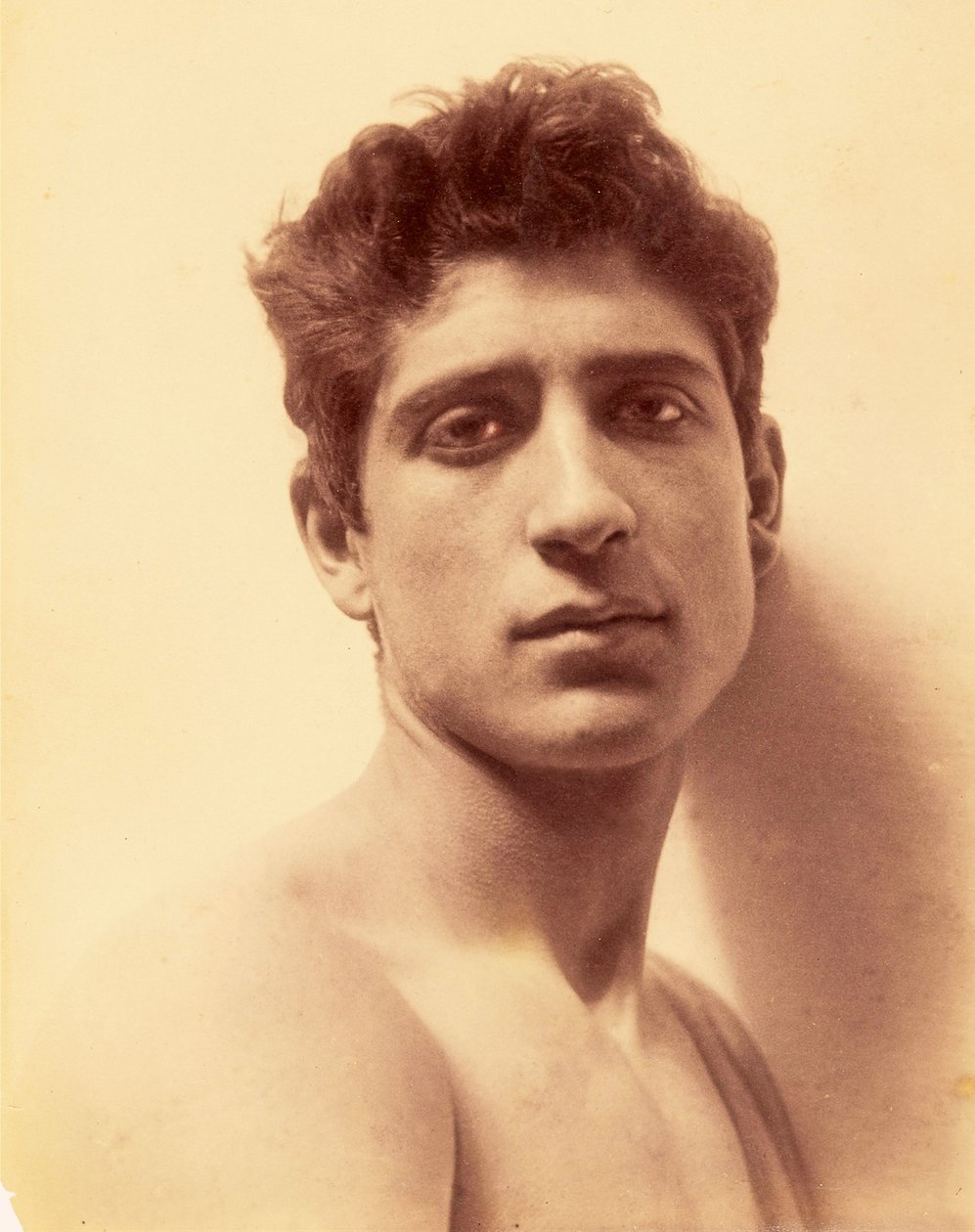 Studie chlapce, Sicílie, C.1898 (sépiová fotografie) od Baron Wilhelm von Gloeden