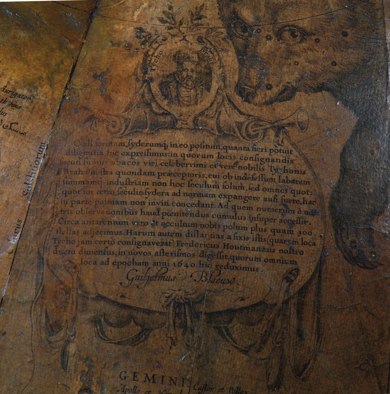 Velký pár knihovních glóbů, pozemský 1645/48, nebeský po cca 1630 od Willem Blaeu