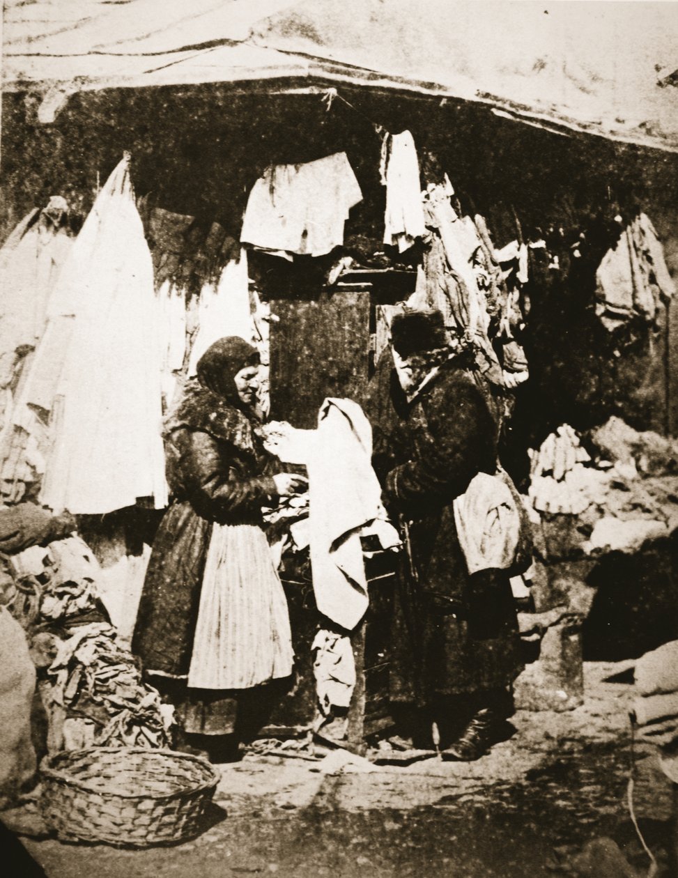 Stánek na tržišti, Petrohrad, cca 1868 (sépiová fotografie) od William Andreevich Carrick