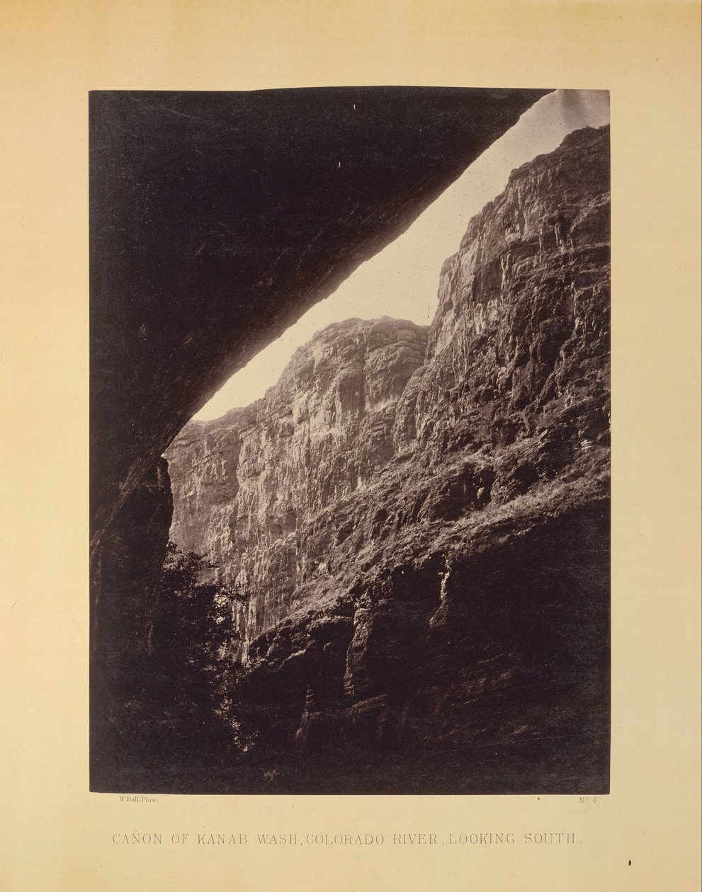 Cañon of Kanab Wash, Colorado River, Pohled na jih od William H. Bell