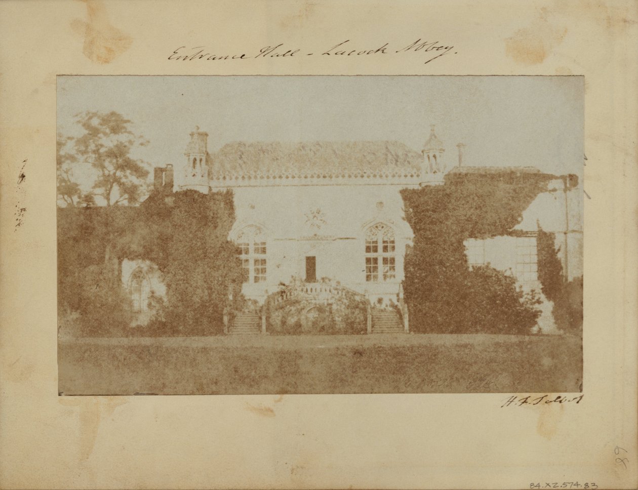 Opatství Lacock, západní fronta. od William Henry Fox Talbot