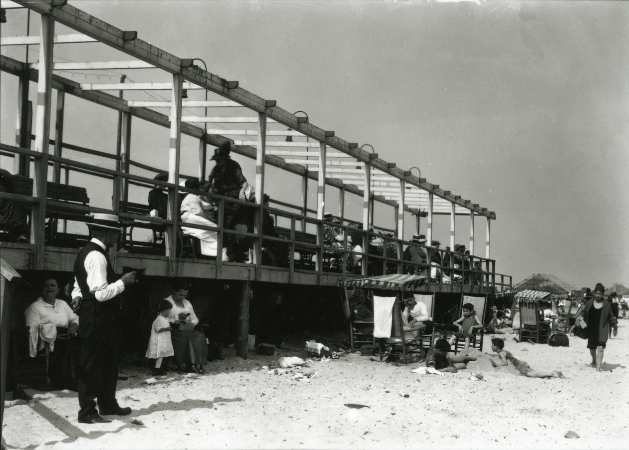 Plážová scéna, Coney Island, cca 1910-21 od William Davis Hassler