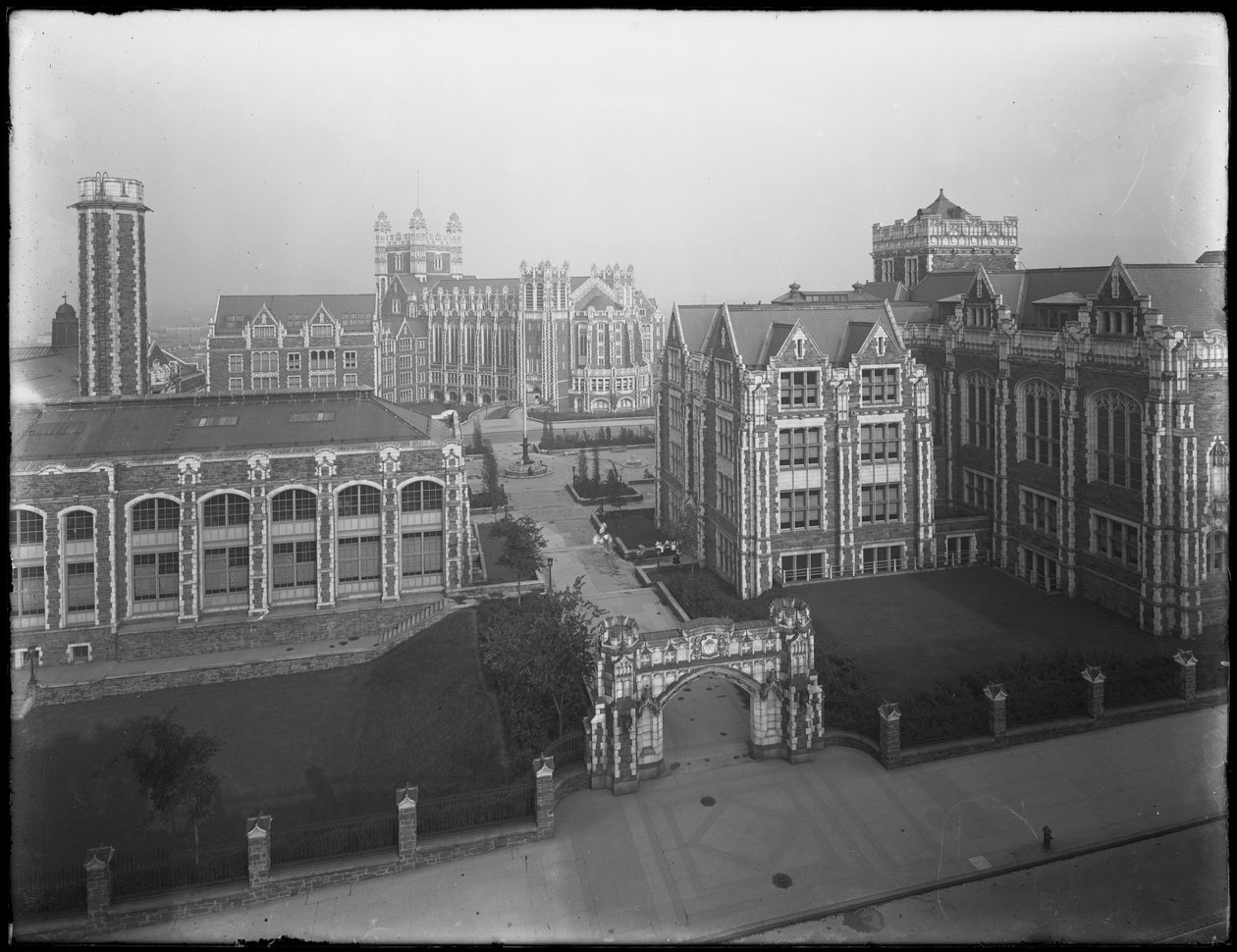Vysoký úhel pohledu na kampus City College of New York, New York City, 16. července 1914 od William Davis Hassler