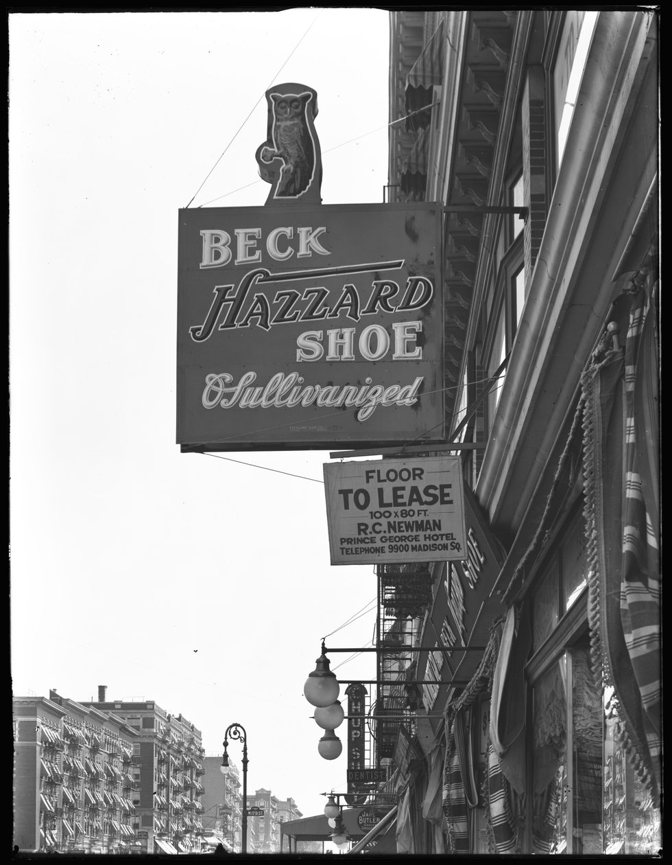 Značka Beck Hazzard Shoes, New York City, červenec 1916 od William Davis Hassler