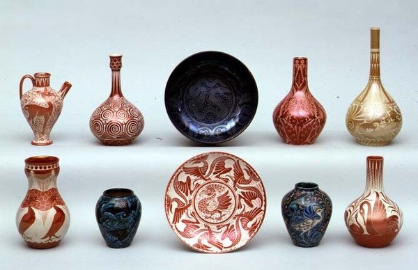 Výběr Lustreware (keramika) od William de Morgan