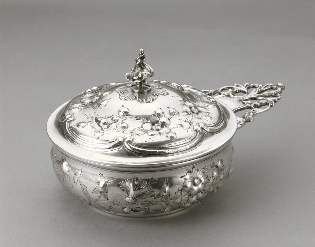 Porringer s krytem, c. 1856 (stříbro) od William Forbes