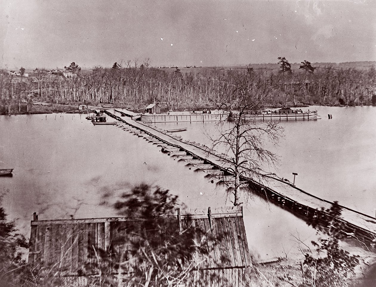 Pontoon Bridge, Broadway Landing, Appomattox River, 1861-65. od William Frank Browne