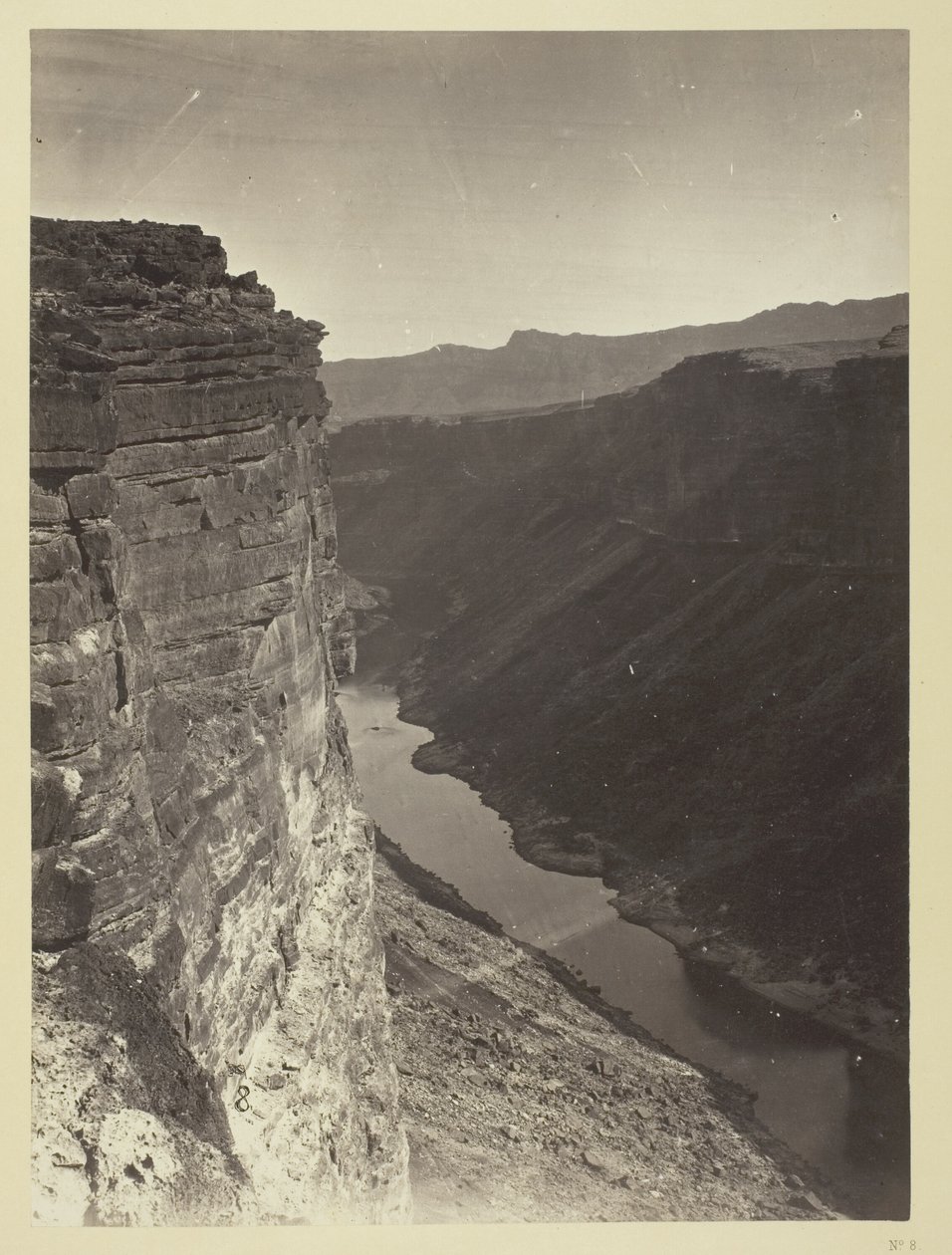 Grand Cañon, řeka Colorado, poblíž Paria Creek, pohled na východ od William H. Bell