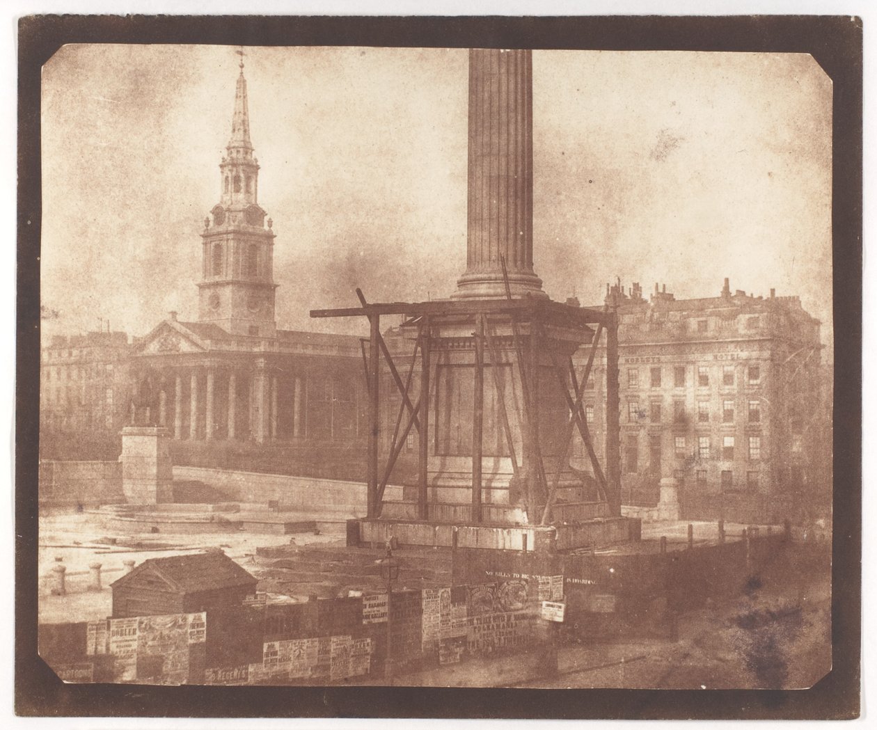 Nelsonův sloup ve výstavbě, Trafalgar Square od William Henry Fox Talbot