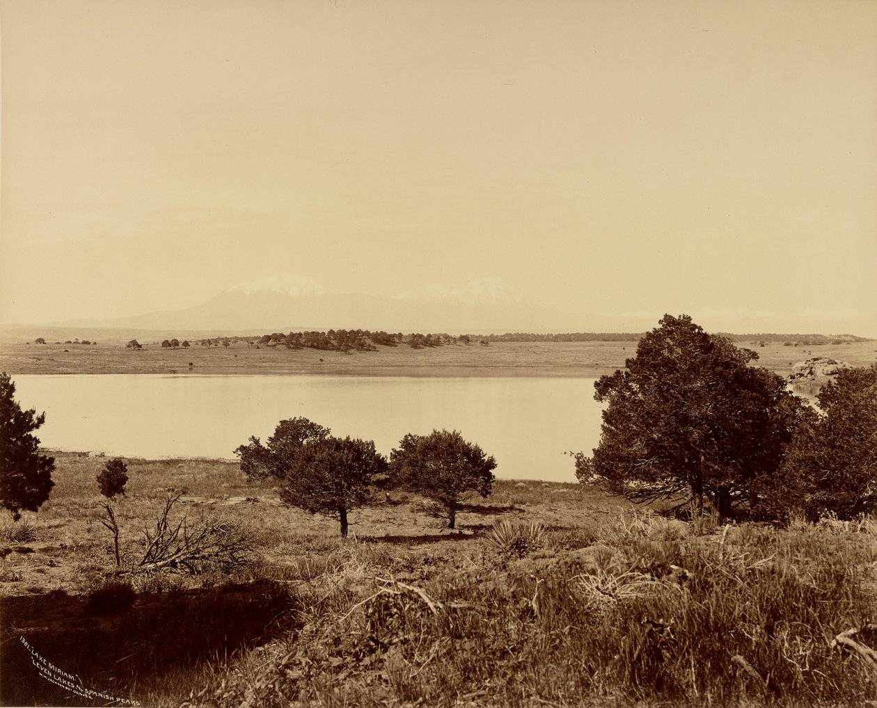 Jezero Miriam, jezera Leven Lakes a Spanish Peaks od William Henry Jackson