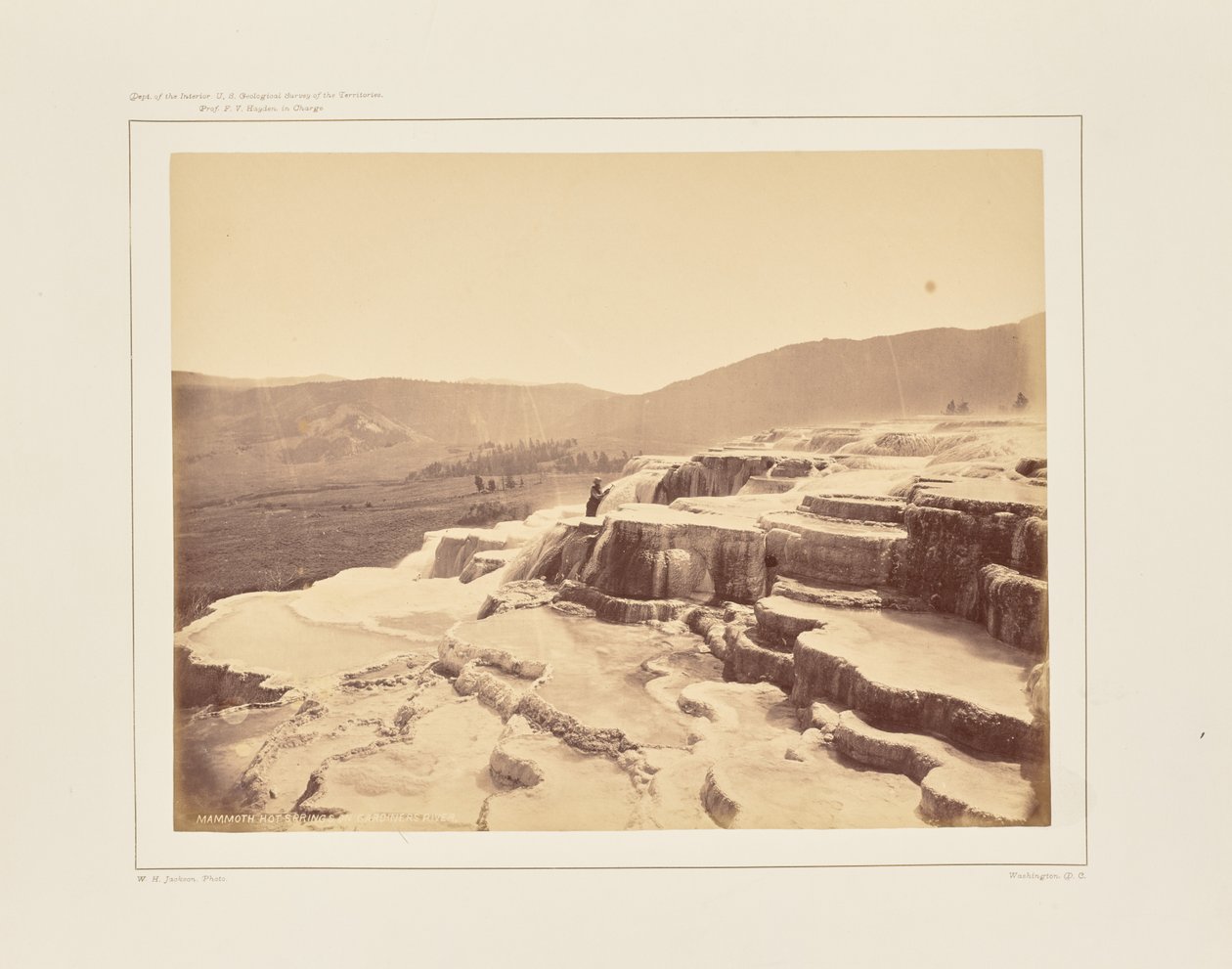 Mammoth Hot Springs na řece Gardiner od William Henry Jackson