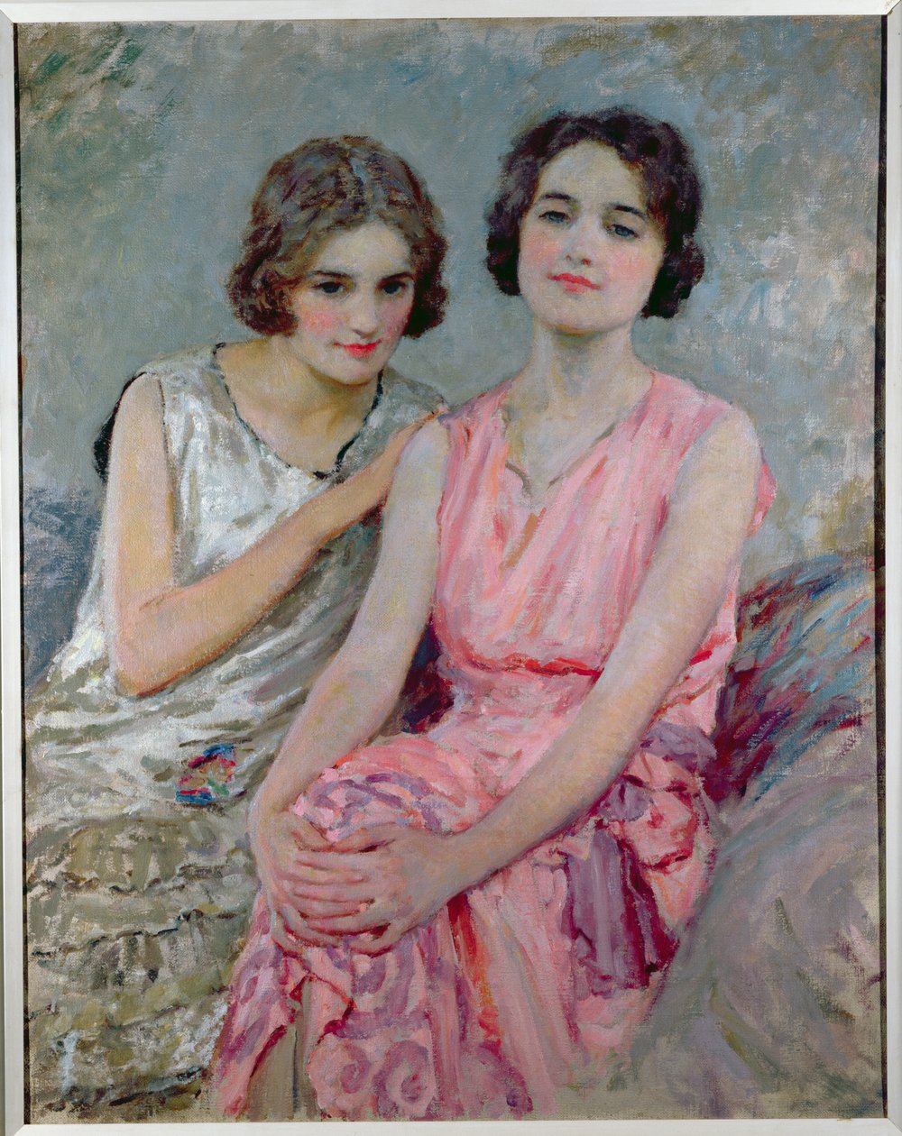 Dvě mladé ženy sedí od William Henry Margetson