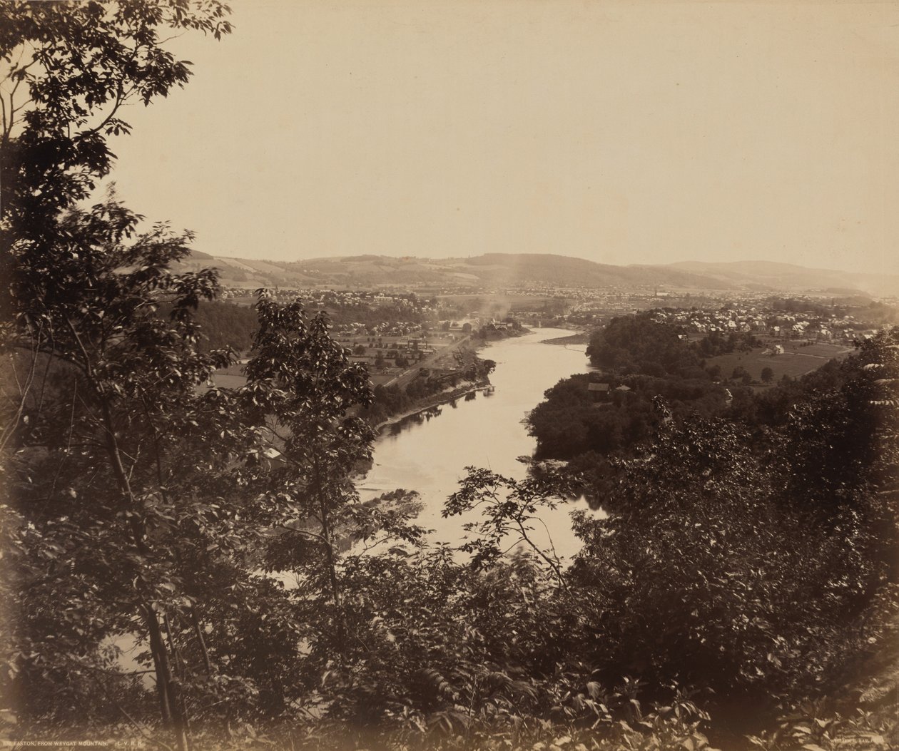 Easton a Weygat Mountain,c. 1895 (foto) od William Herman Rau