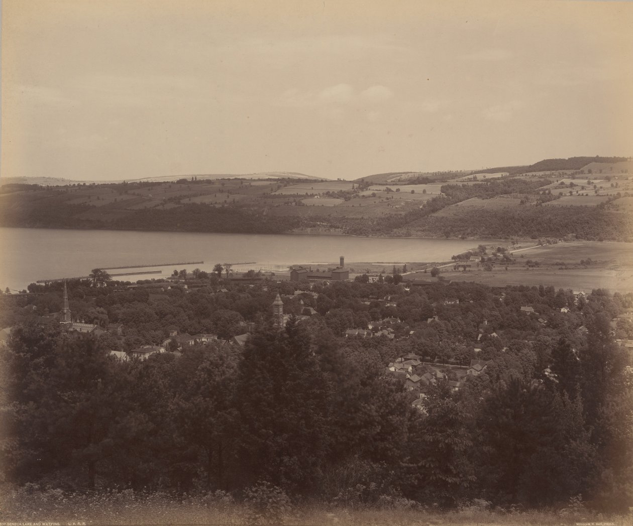 Seneca Lake a Watkins,c. 1895 (foto) od William Herman Rau