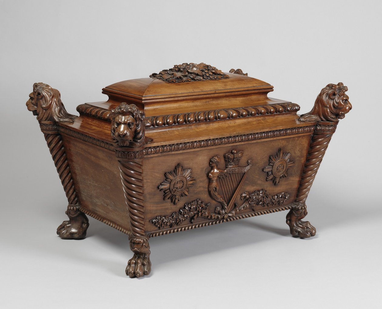 Chladnička na víno, kolem roku 1821 od Williams and Gibton Mack
