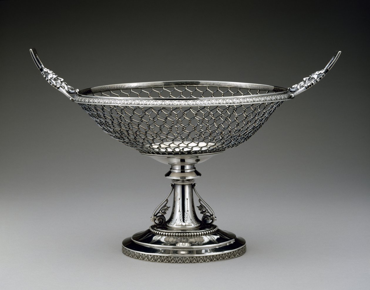Stojan na ovoce, c. 1860-1875 (stříbro) od Wood and Hughes