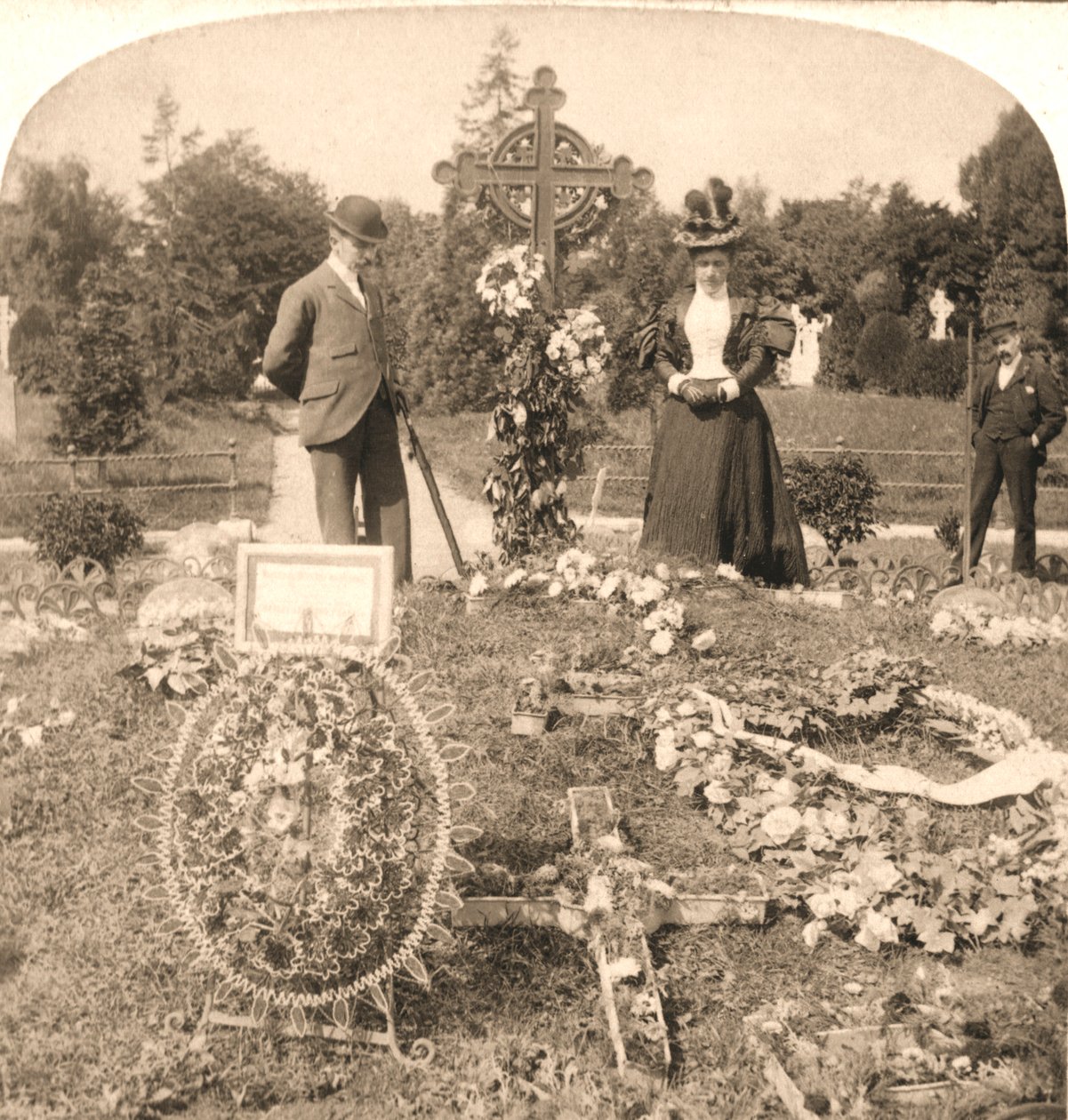 Hrob Charlese Stewarta Parnella, největšího irského vůdce, Dublin, 1896. od Works and Sun Sculpture Studios