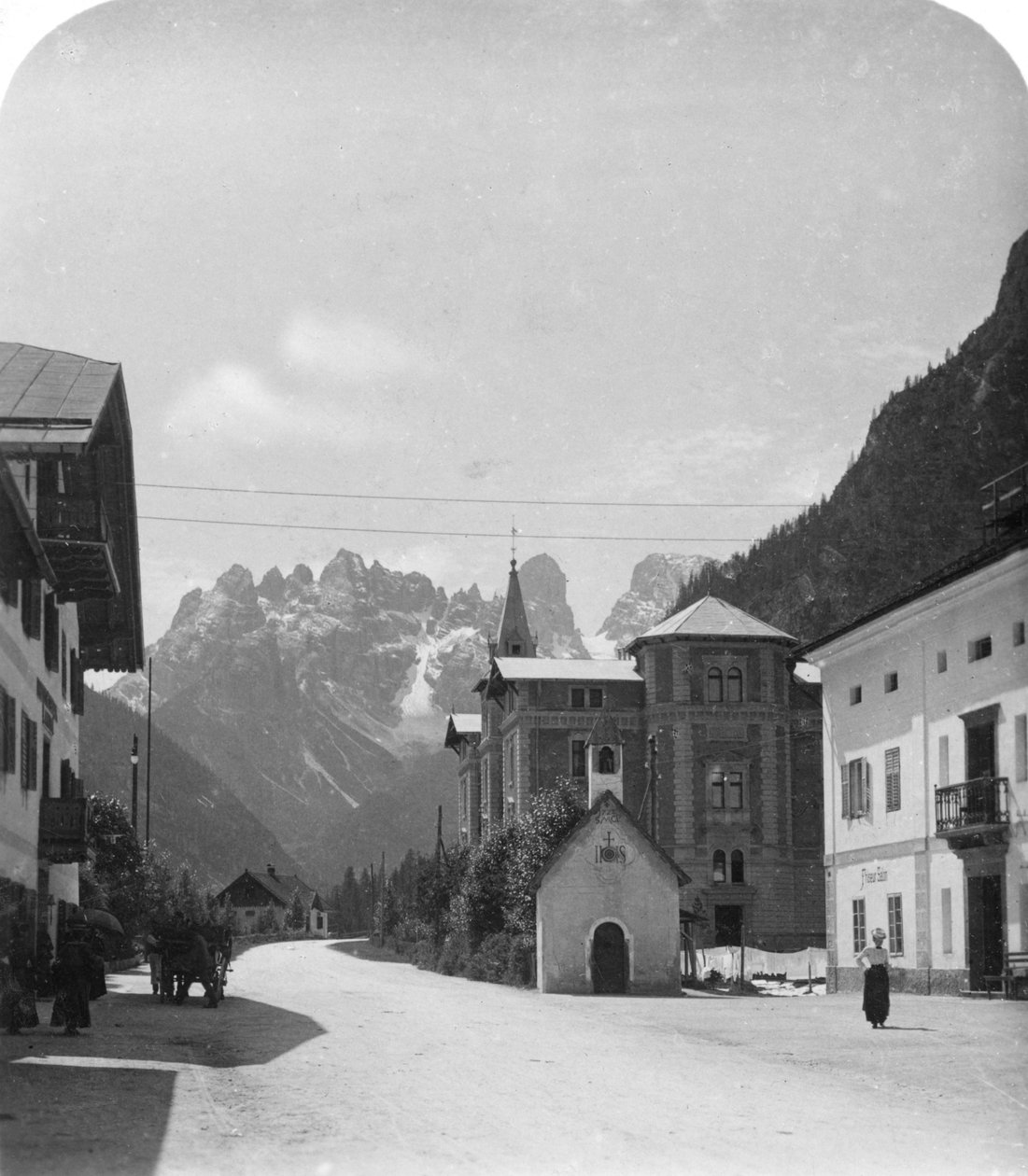 Landro a Monte Cristallo, Tyrolsko, Itálie, 1900. od Wurthle and Sons