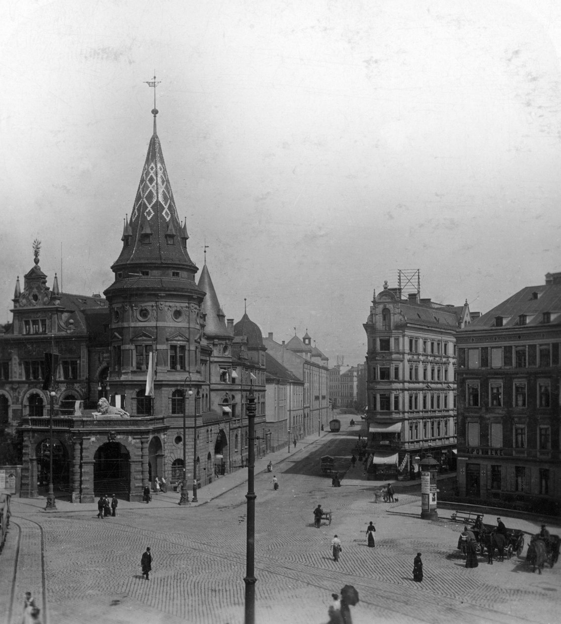Löwenbräu Keller a Stiglmaierplatz, Mnichov, Německo, 1900. od Wurthle and Sons