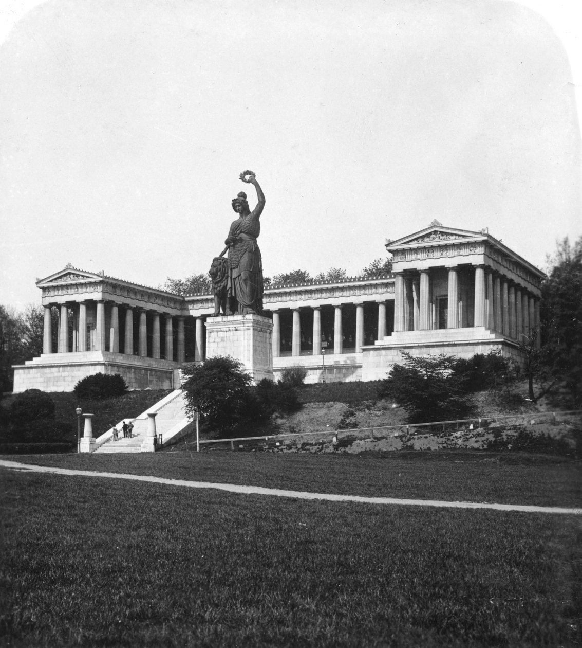 Socha Ruhmeshalle a Bavorsko, Mnichov, Německo, c1900 od Wurthle and Sons
