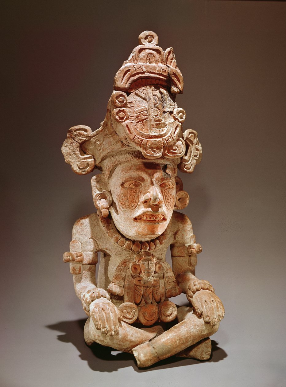 Urna představující sedící božstvo, Monte Alban, Oaxaca, období III (keramika) od Zapotec