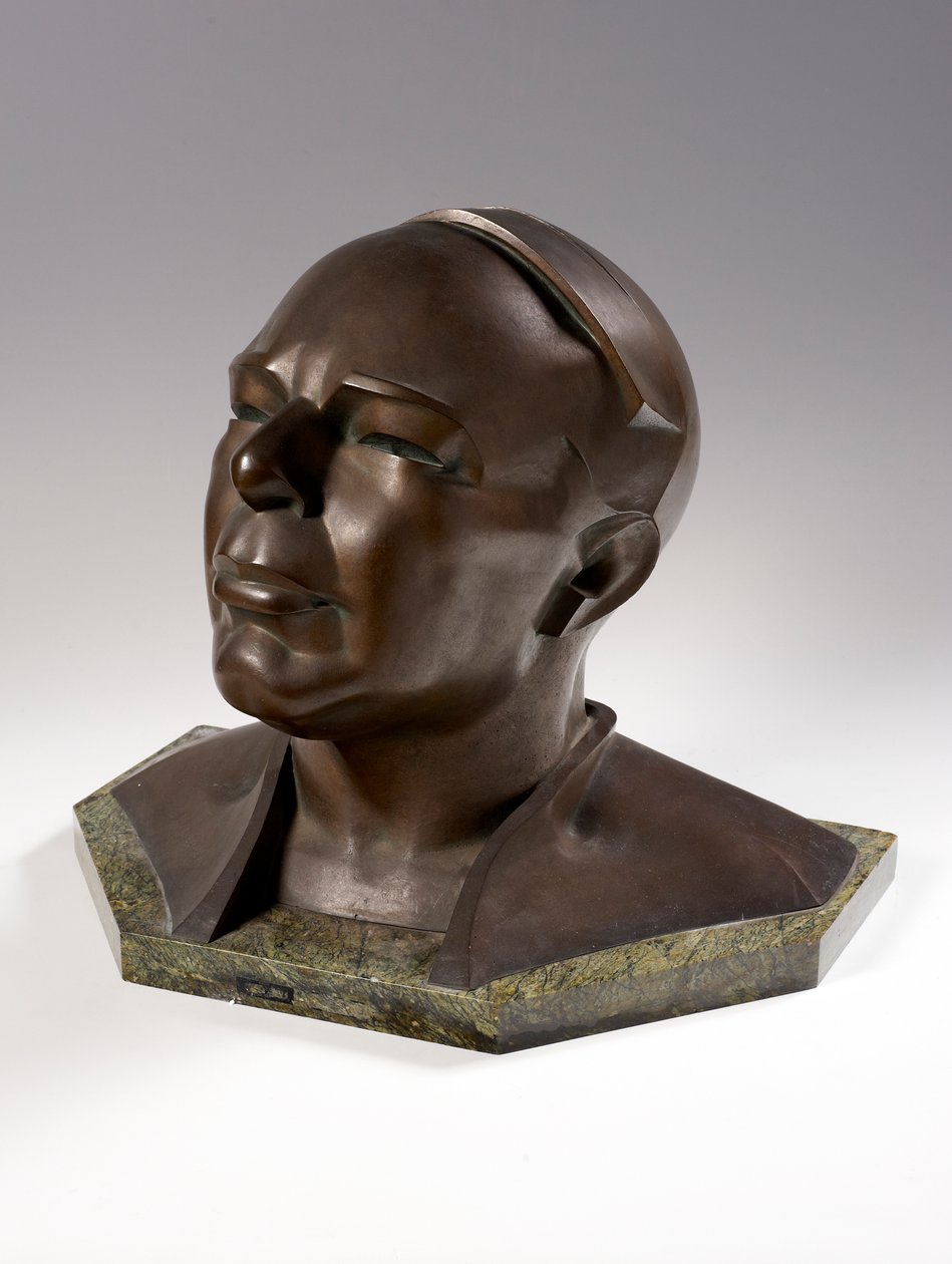 Čestný předseda Leslie Hore-Belisha, asi 1937-39 (bronz na mramorovém podstavci) od Zeev Ben Zvi