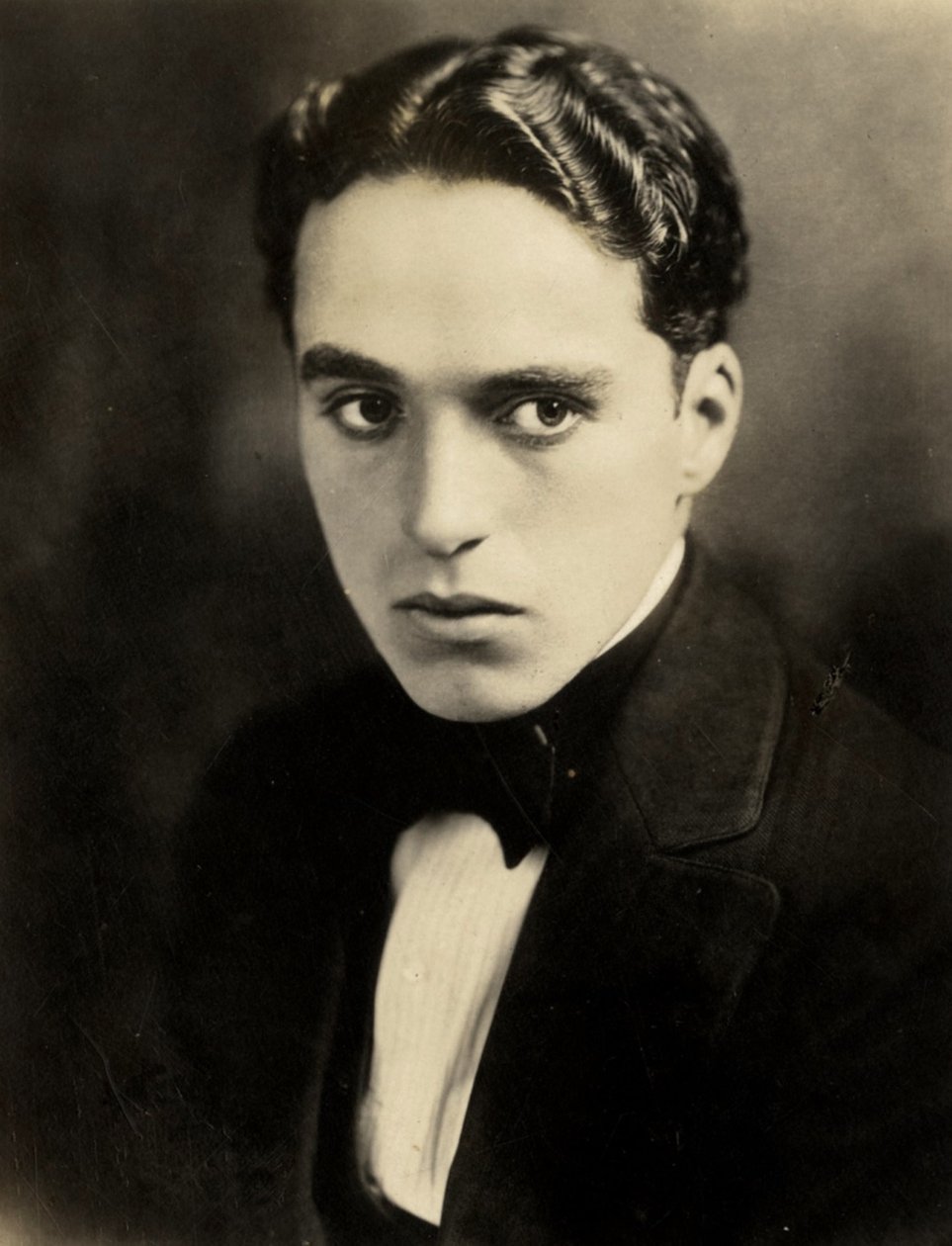 Portrét Charlieho Chaplina, asi 1918 (sépiová fotografie) od Hippolyte Lalaise Devéria