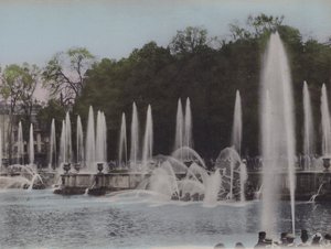 Bassin de Neptune, Neptunova pánev (kolorovaná fotografie) od (after) French Photographer